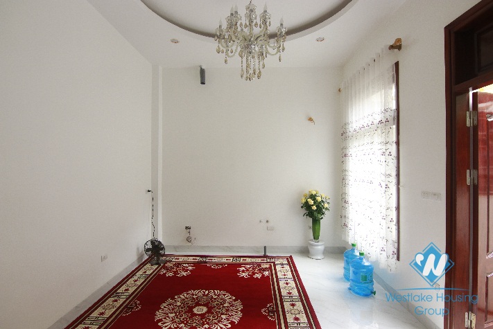 Unfurnished house for rent in Hanoi city centre